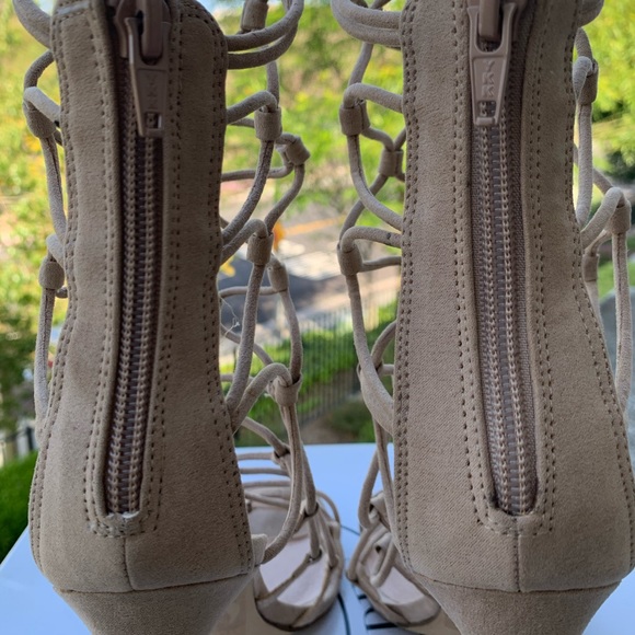 Steve Madden Mayfair Heel in Blush - Picture 6 of 11